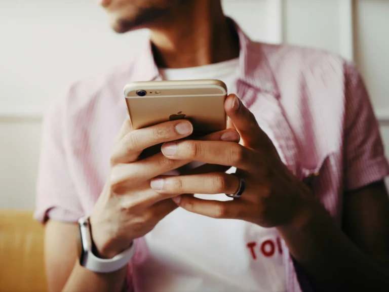 Applications de casino mobile ou jeu sur navigateur : laquelle offre la meilleure expérience ?